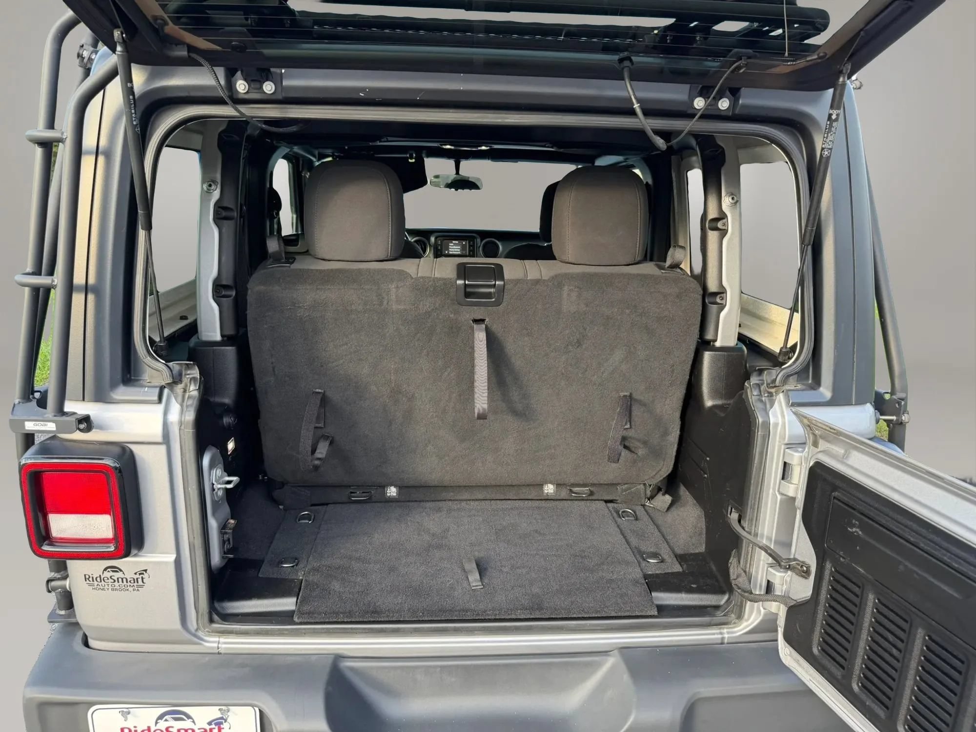 Used 2019 Jeep Wrangler Sport AWD/4WD image 36