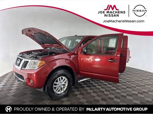 Used 2018 Nissan Frontier SV image 10