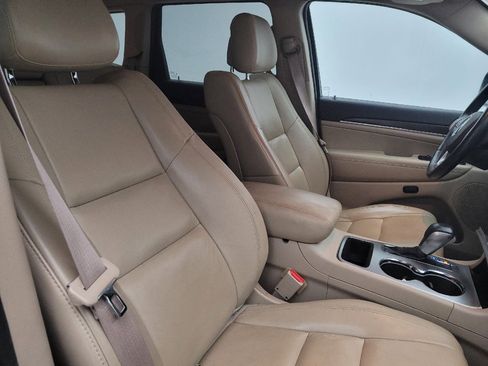 Used 2018 Jeep Grand Cherokee Limited image 21