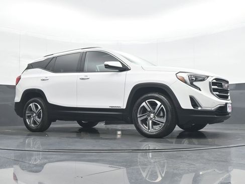Used 2021 GMC Terrain SLT w/ Infotainment Package II AWD/4WD image 32