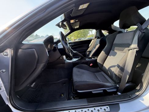 Used 2020 Toyota 86 RWD image 11