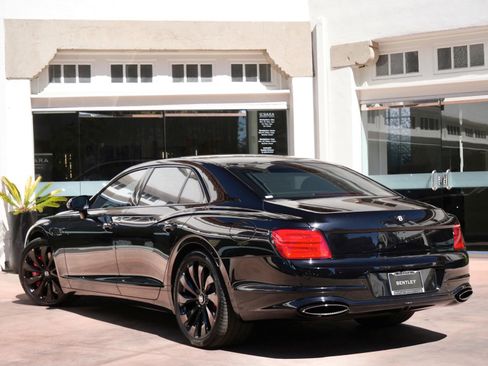 New 2026 Bentley Flying Spur Plug-In Hybrid image 3