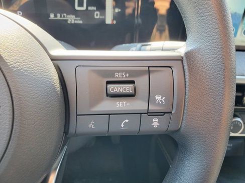 New 2025 Nissan Kicks SV image 16