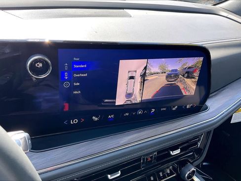 Used 2025 Chevrolet Tahoe LT w/ Comfort Package image 21