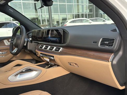 New 2026 Mercedes-Benz GLS 450 4MATIC image 14