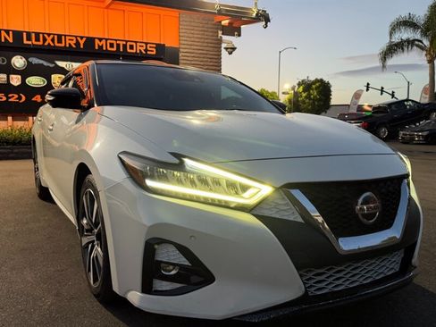 Used 2019 Nissan Maxima SR w/ Premium Package FWD image 20