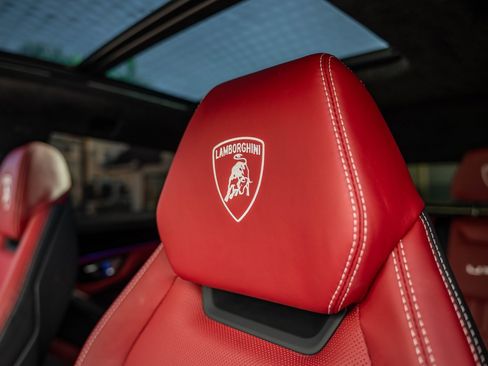 Used 2024 Lamborghini Urus S image 29