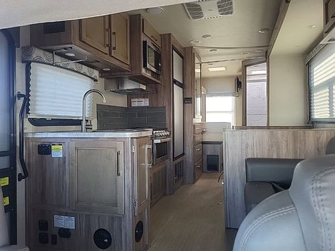 Used 2019 Ford E-450 and Econoline 450 Super Duty w/ Motorhome Prep Package image 10