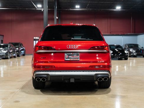 Used 2025 Audi SQ7 Prestige w/ Prestige Package AWD/4WD image 17