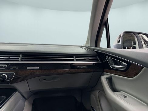 Used 2019 Audi Q7 3.0T Prestige image 29