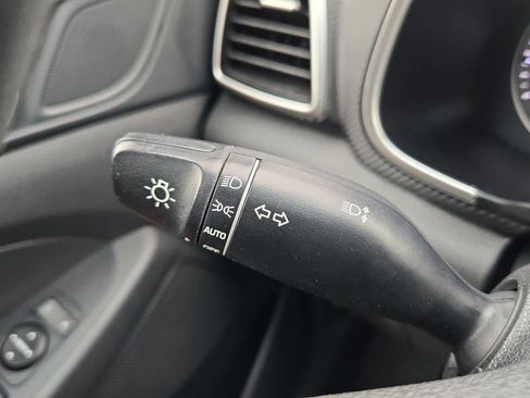 Used 2020 Hyundai Tucson Value w/ Cargo Package image 25