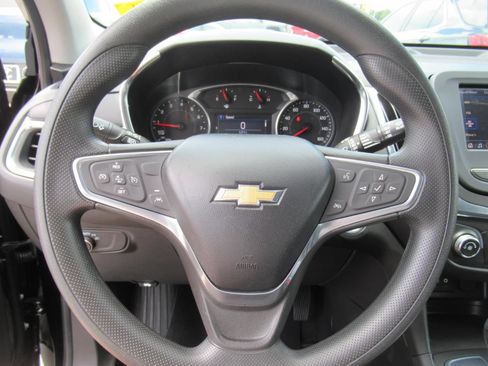 Used 2022 Chevrolet Equinox LT FWD image 21
