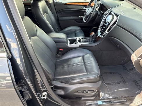Used 2016 Cadillac SRX Luxury FWD image 14
