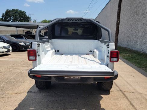 Used 2020 Jeep Gladiator Sport w/ Quick Order Package 24S AWD/4WD image 18