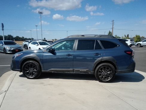 Used 2024 Subaru Outback Onyx Edition AWD/4WD image 6