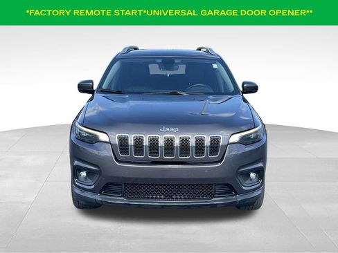 Used 2019 Jeep Cherokee Latitude Plus w/ Comfort/Convenience Group image 2