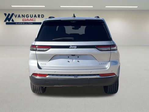 Used 2024 Jeep Grand Cherokee Limited w/ Luxury Tech Group II image 4