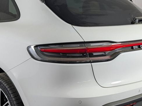 New 2026 Porsche Macan image 16