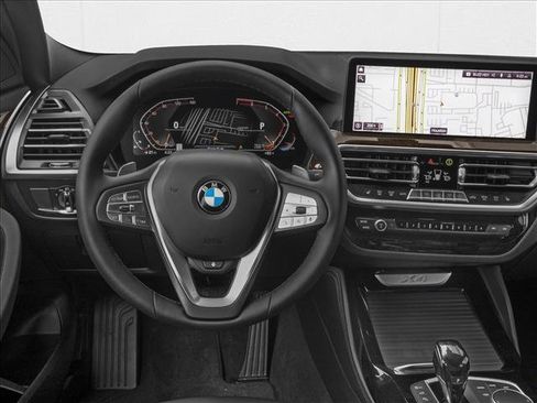 Used 2025 BMW X4 M40i image 4