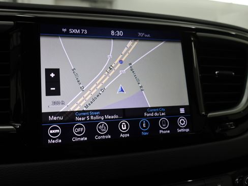 Used 2020 Chrysler Pacifica Touring-L Plus FWD image 12