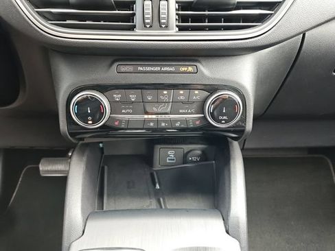 Used 2022 Ford Escape SEL w/ SEL Stealth AWD Package image 22