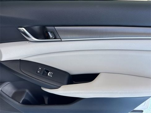 Certified 2020 Honda Accord LX image 32