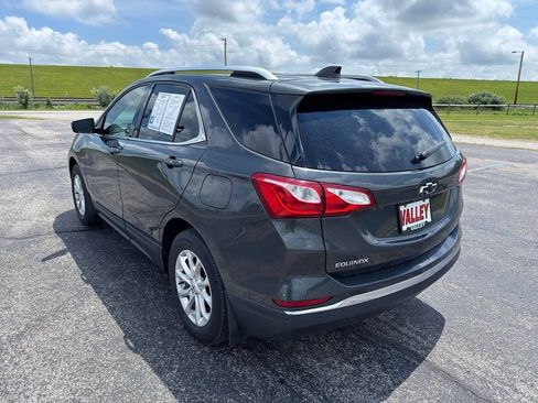 Used 2018 Chevrolet Equinox LT w/ Sun & Infotainment Package FWD image 14