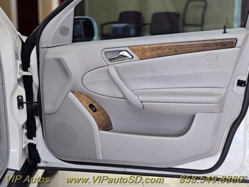 Used 2007 Mercedes-Benz C 230 Sedan image 12