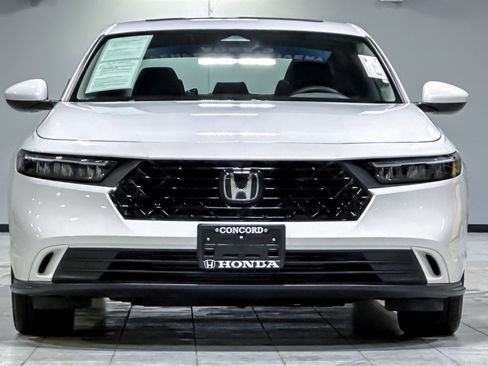 Used 2023 Honda Accord EX image 5