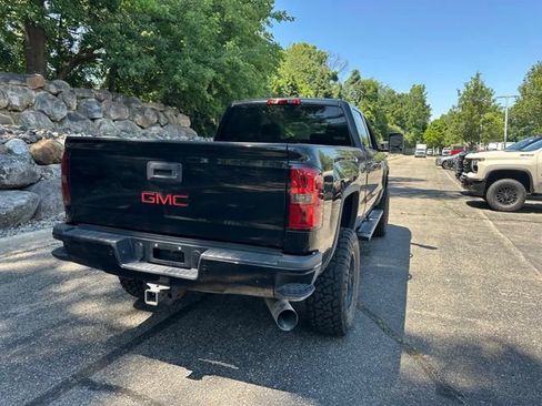 Used 2015 GMC Sierra 2500 SLT w/ Duramax Plus Package AWD/4WD image 5
