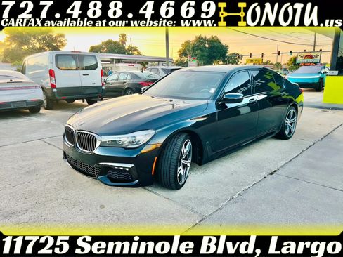 Used 2019 BMW 740i w/ M Sport Package RWD image 3