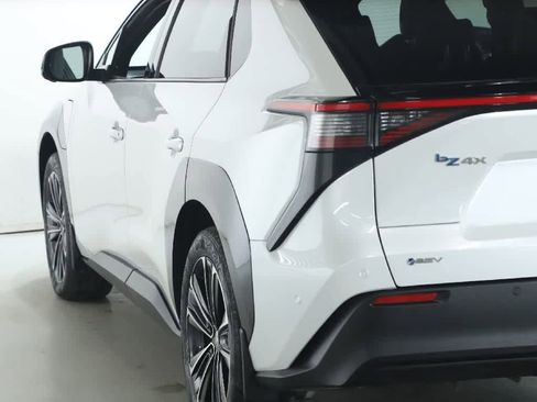 Used 2024 Toyota bZ4X Limited image 42