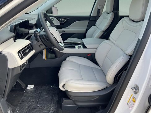 New 2026 Lincoln Aviator Reserve AWD/4WD image 21