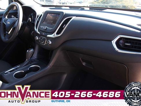 Used 2020 Chevrolet Equinox LT image 17