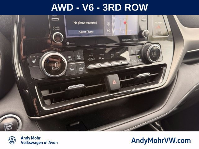 Used 2021 Toyota Highlander XLE AWD/4WD image 26