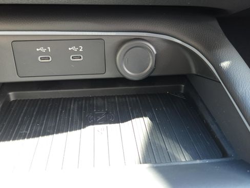 New 2026 Nissan Sentra SR w/ SR Premium Package FWD image 21