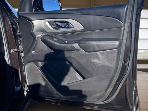 Used 2019 Chevrolet Traverse LT image 24