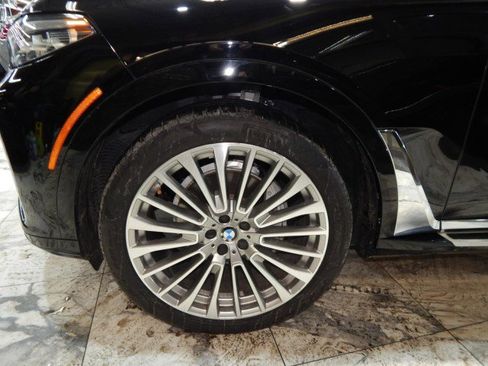 Used 2020 BMW X7 xDrive40i w/ Premium Package image 11