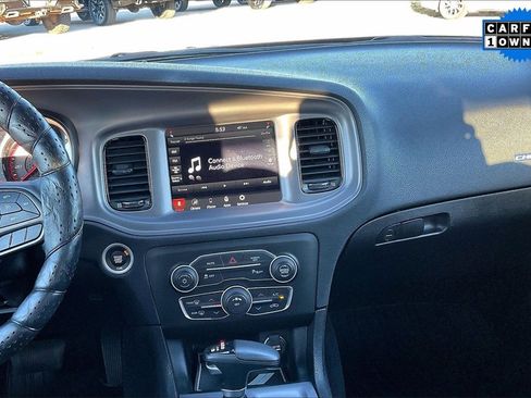 Used 2023 Dodge Charger SXT w/ Blacktop Package image 6
