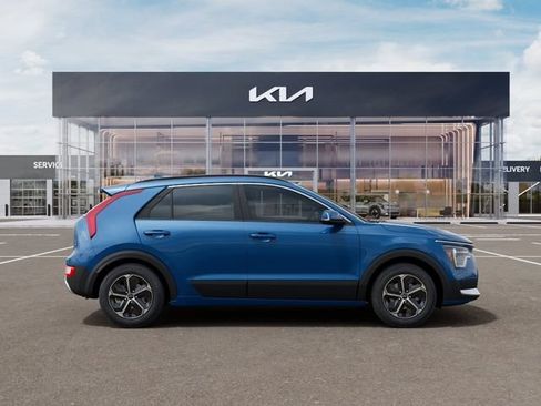 New 2026 Kia Niro EX FWD image 8