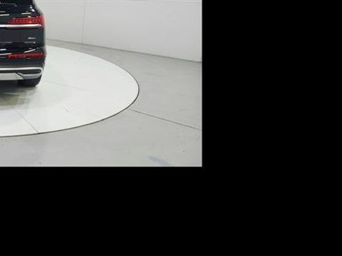 Used 2020 Audi Q7 3.0T Premium w/ Convenience Package image 7