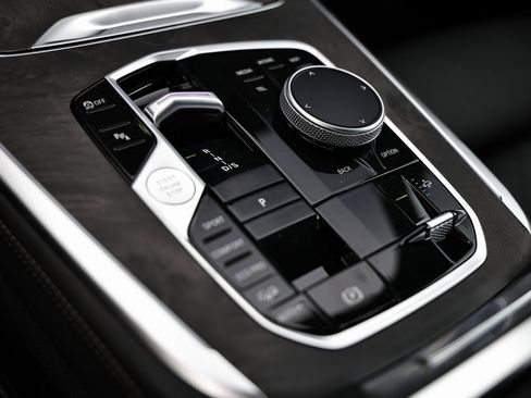 New 2026 BMW X7 xDrive40i w/ M Sport Package image 38