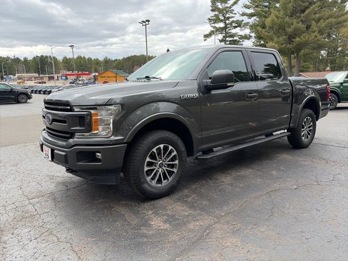 Used 2020 Ford F150 XLT w/ Equipment Group 302A Luxury AWD/4WD image 3