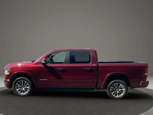 Used 2019 RAM 1500 Laramie AWD/4WD image 2