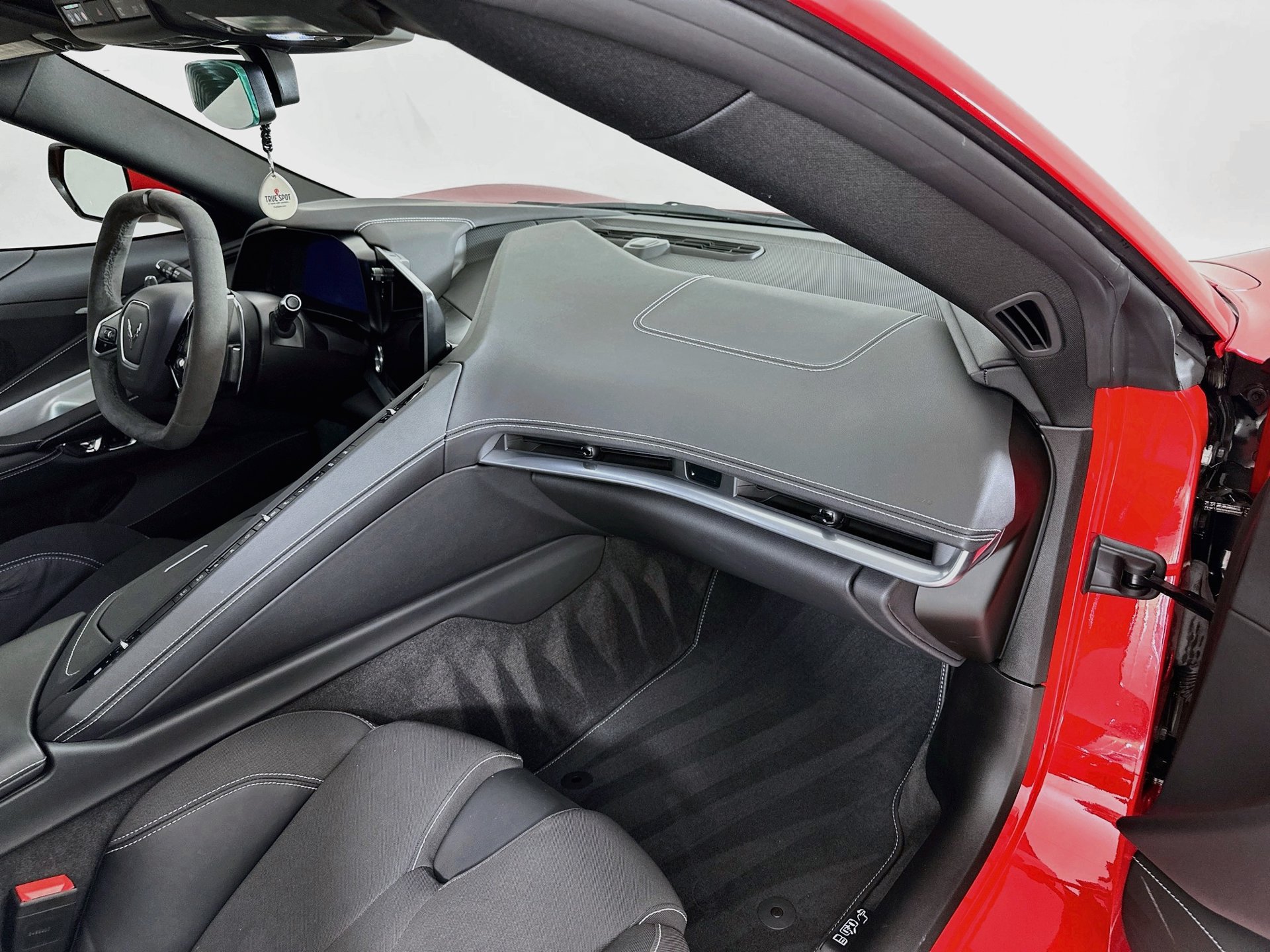 Used 2023 Chevrolet Corvette Stingray Coupe w/ 1LT RWD image 27