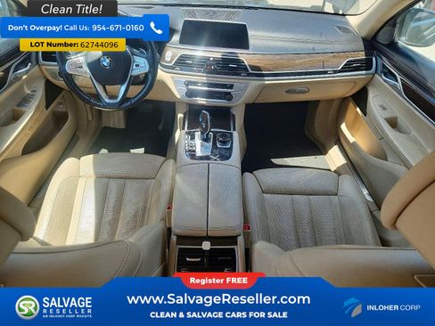 Used 2019 BMW 740i w/ Executive Package RWD image 11