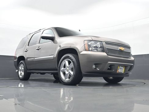 Used 2012 Chevrolet Tahoe LTZ AWD/4WD image 24