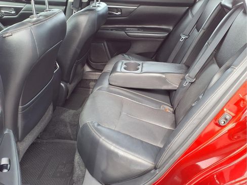 Used 2018 Nissan Altima 2.5 SL w/ 2.5 SL Technology Package FWD image 13