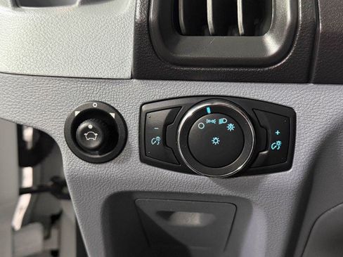 Used 2018 Ford Transit 350 XLT image 31