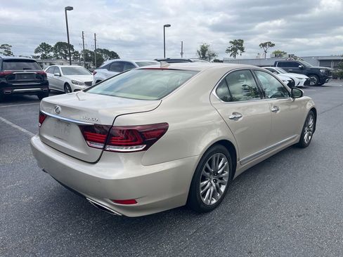 Used 2017 Lexus LS 460 image 7